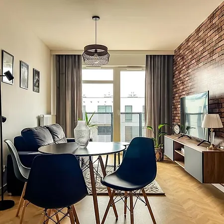 Apartament Na Osiedlu Bajkowym شقة